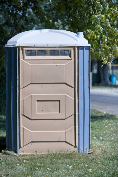 Best Portable restroom trailer rental  in Logan, WV